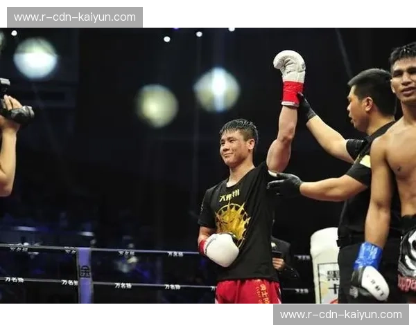 巅峰对决：佐藤vs播求，一场跨越时空的格斗传奇